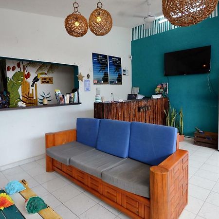 Hostel 6/15 Playa del Carmen Exteriör bild