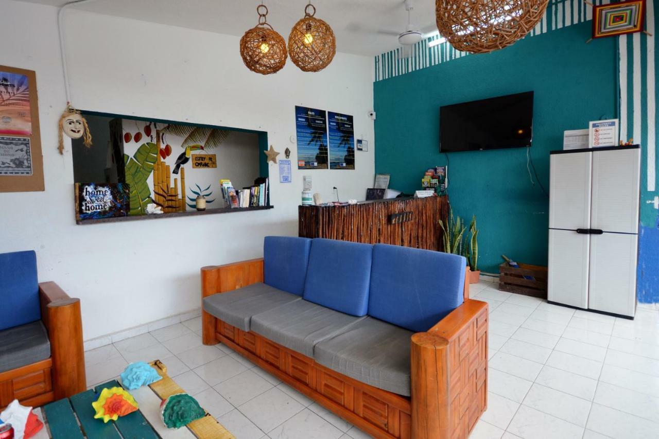 Hostel 6/15 Playa del Carmen Exteriör bild